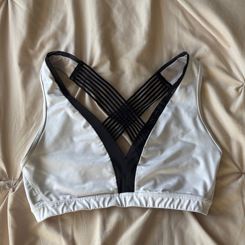 Elegant Black and White Sports Bra